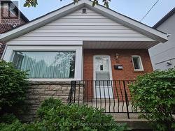 MAIN - 45 NORLONG BOULEVARD Toronto, ON M4C 3W8