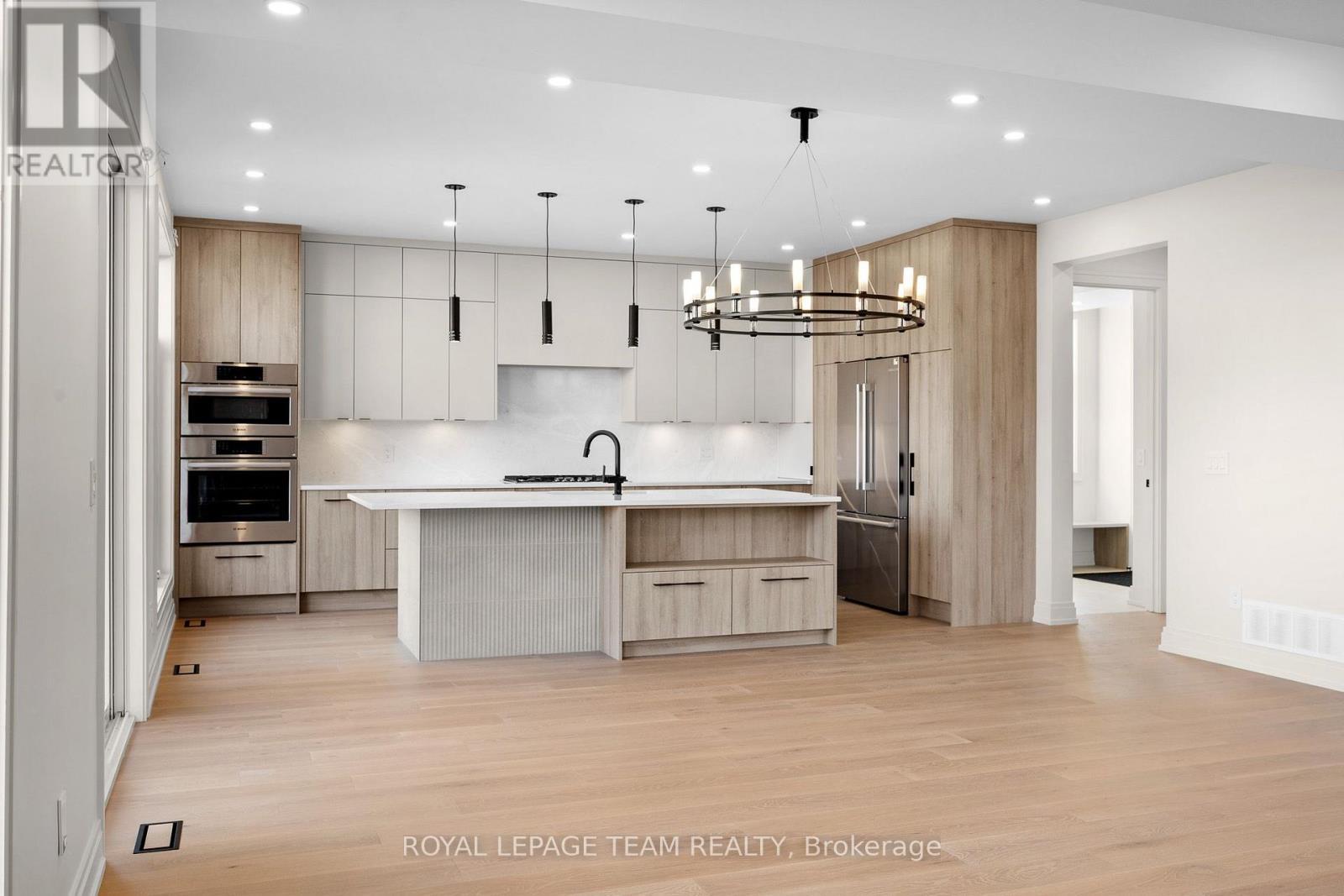 93 Lotta Avenue, Ottawa, ON