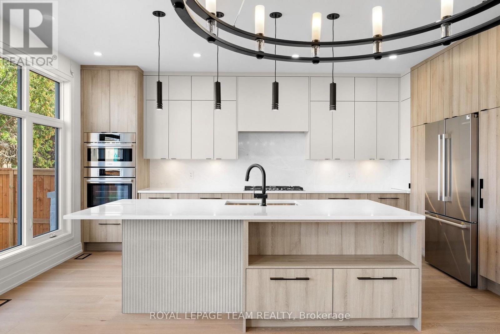 93 Lotta Avenue, Ottawa, ON