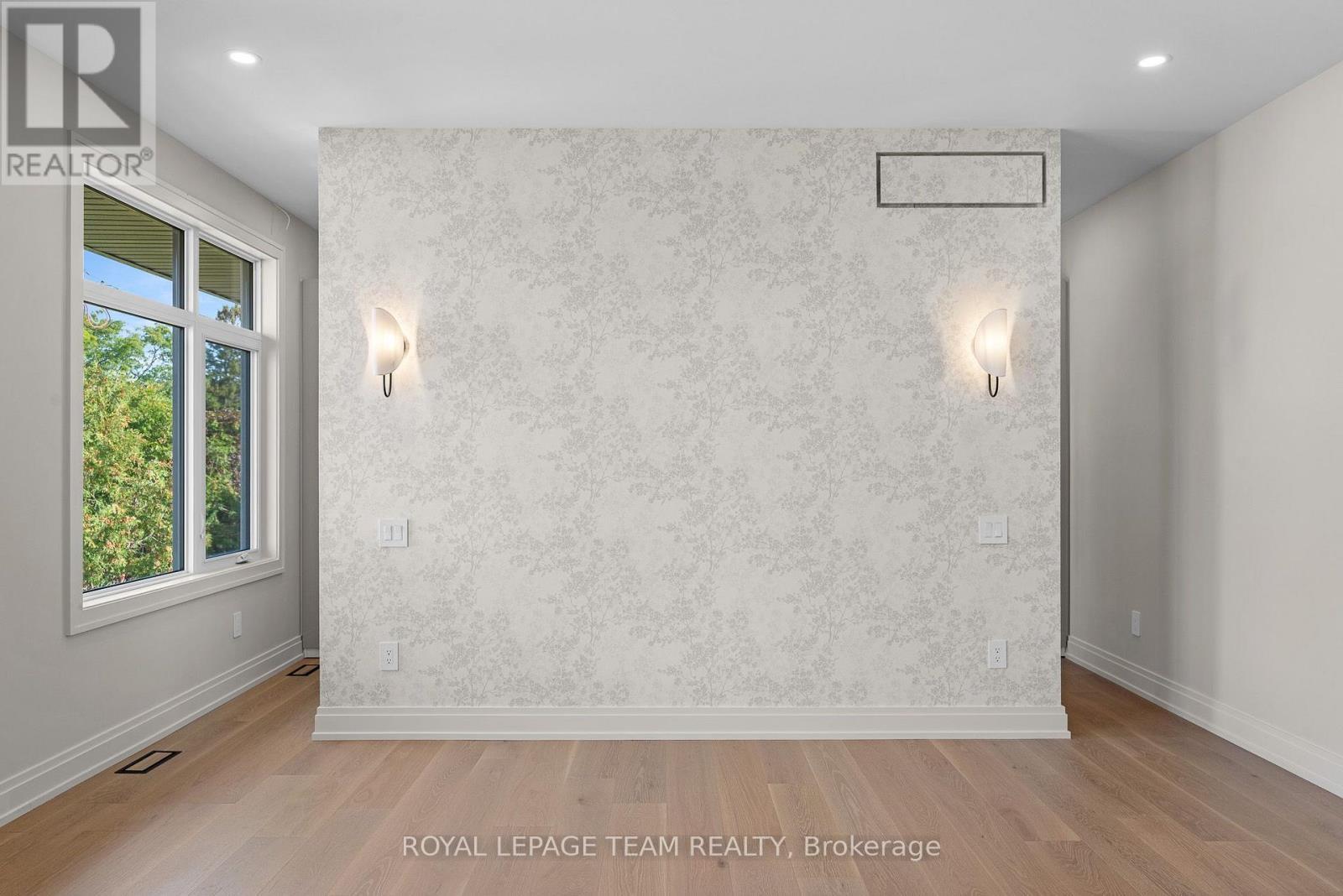 93 Lotta Avenue, Ottawa, ON