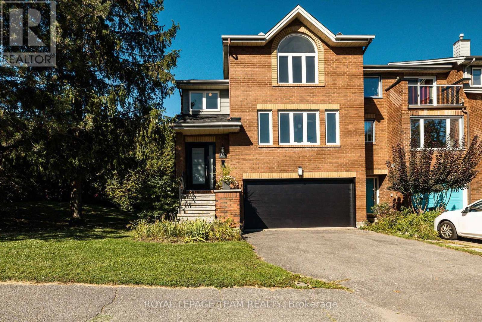 2A Weslock Way, Ottawa, ON