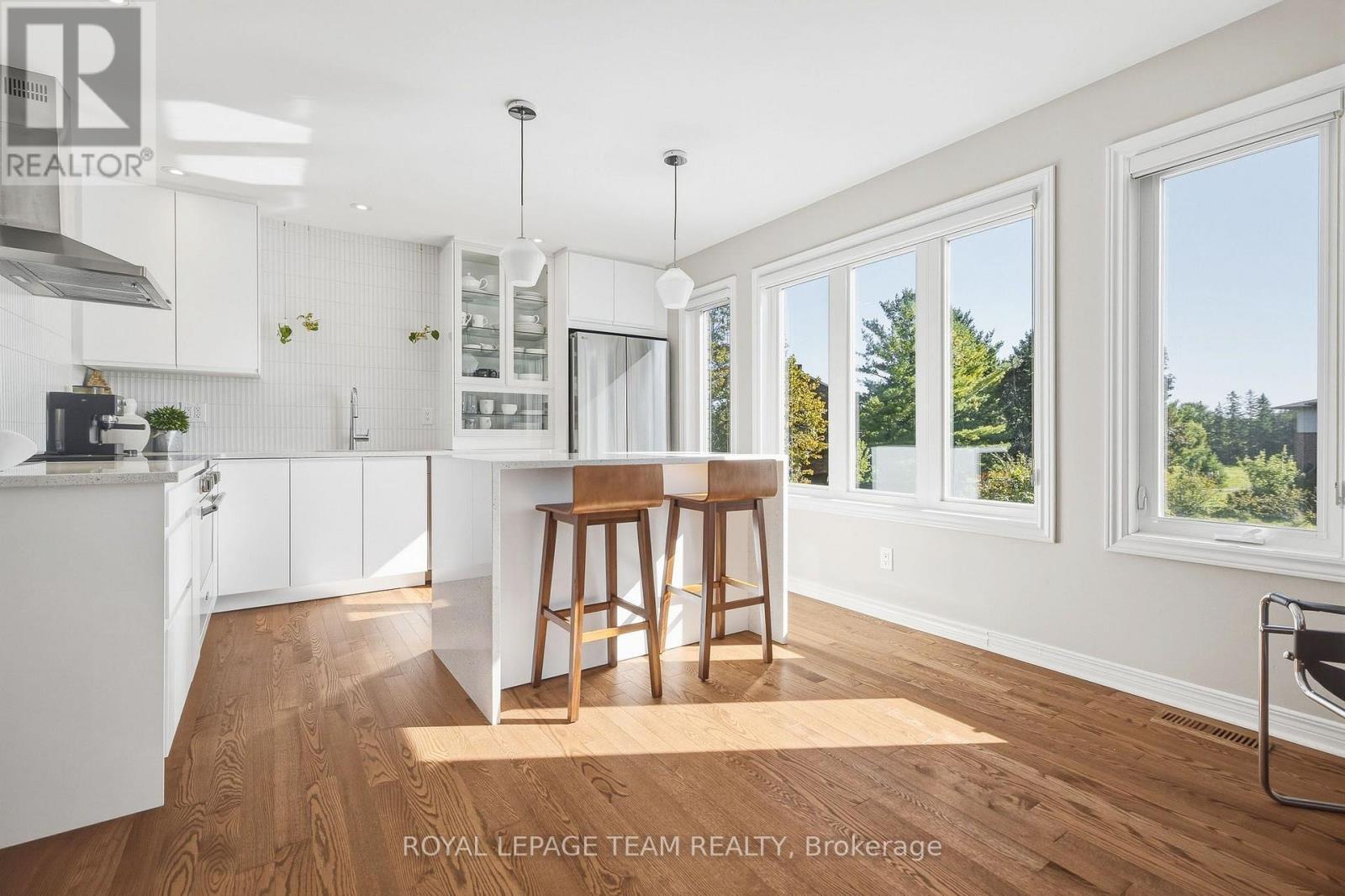 2A Weslock Way, Ottawa, ON
