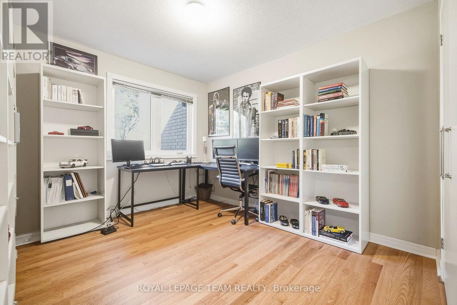 2A Weslock Way, Ottawa, ON