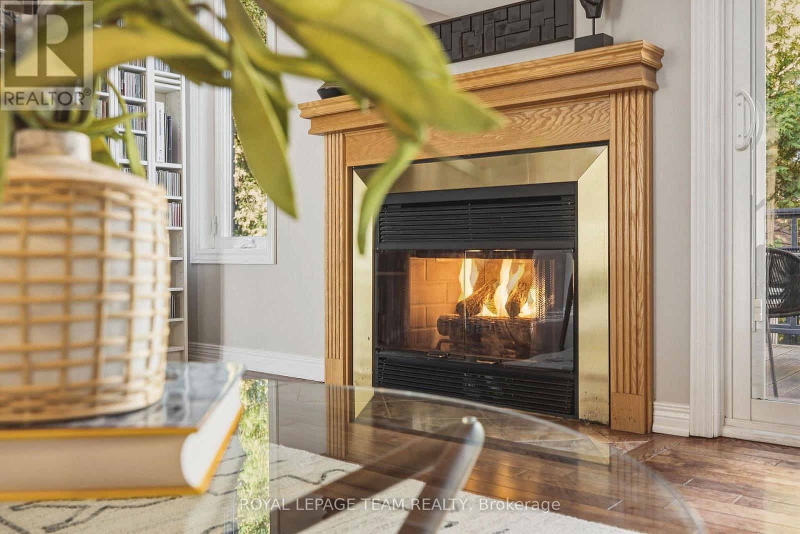 2A Weslock Way, Ottawa, ON