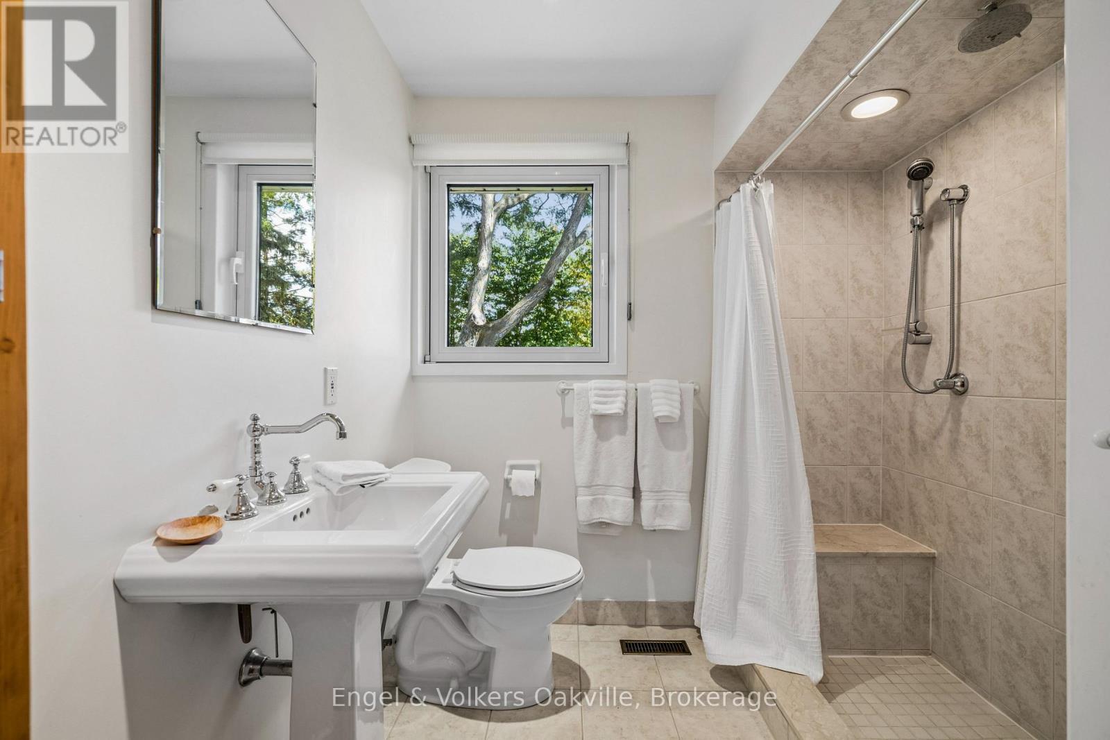 1170 Conyers Crescent, Mississauga (Erindale), ON