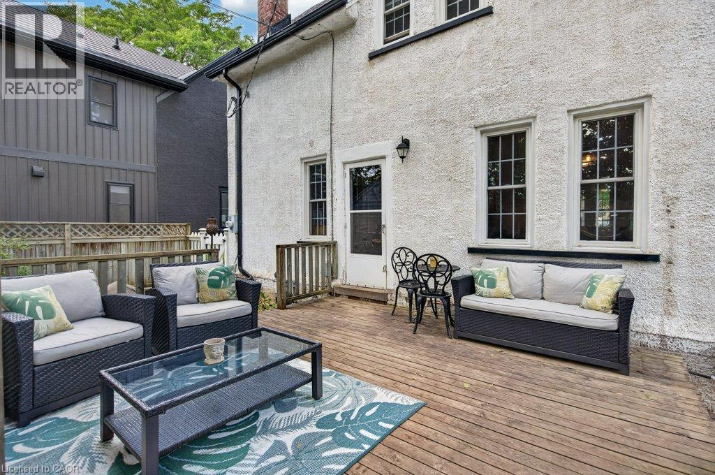 32 Lincoln Avenue, Brantford, ON