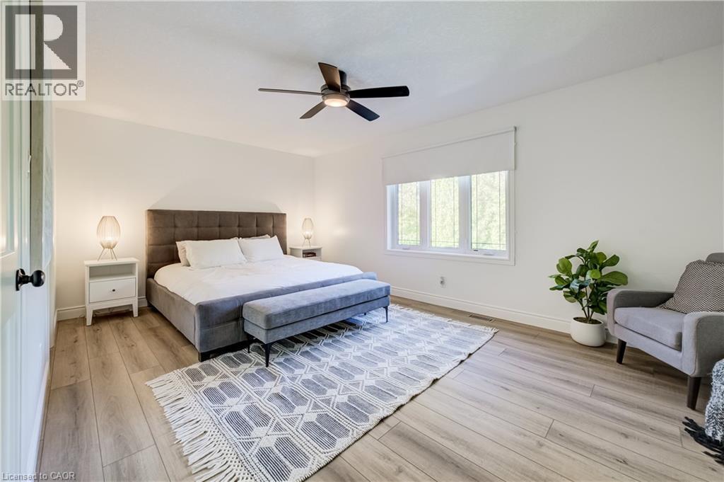 464 Northlake Drive, Waterloo, ON