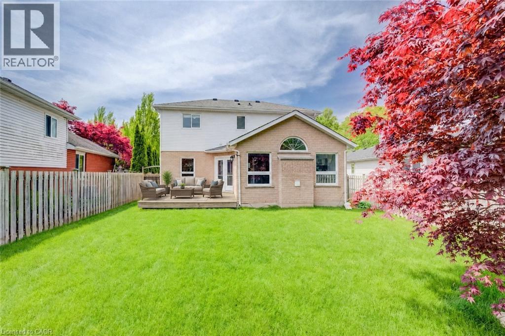 464 Northlake Drive, Waterloo, ON