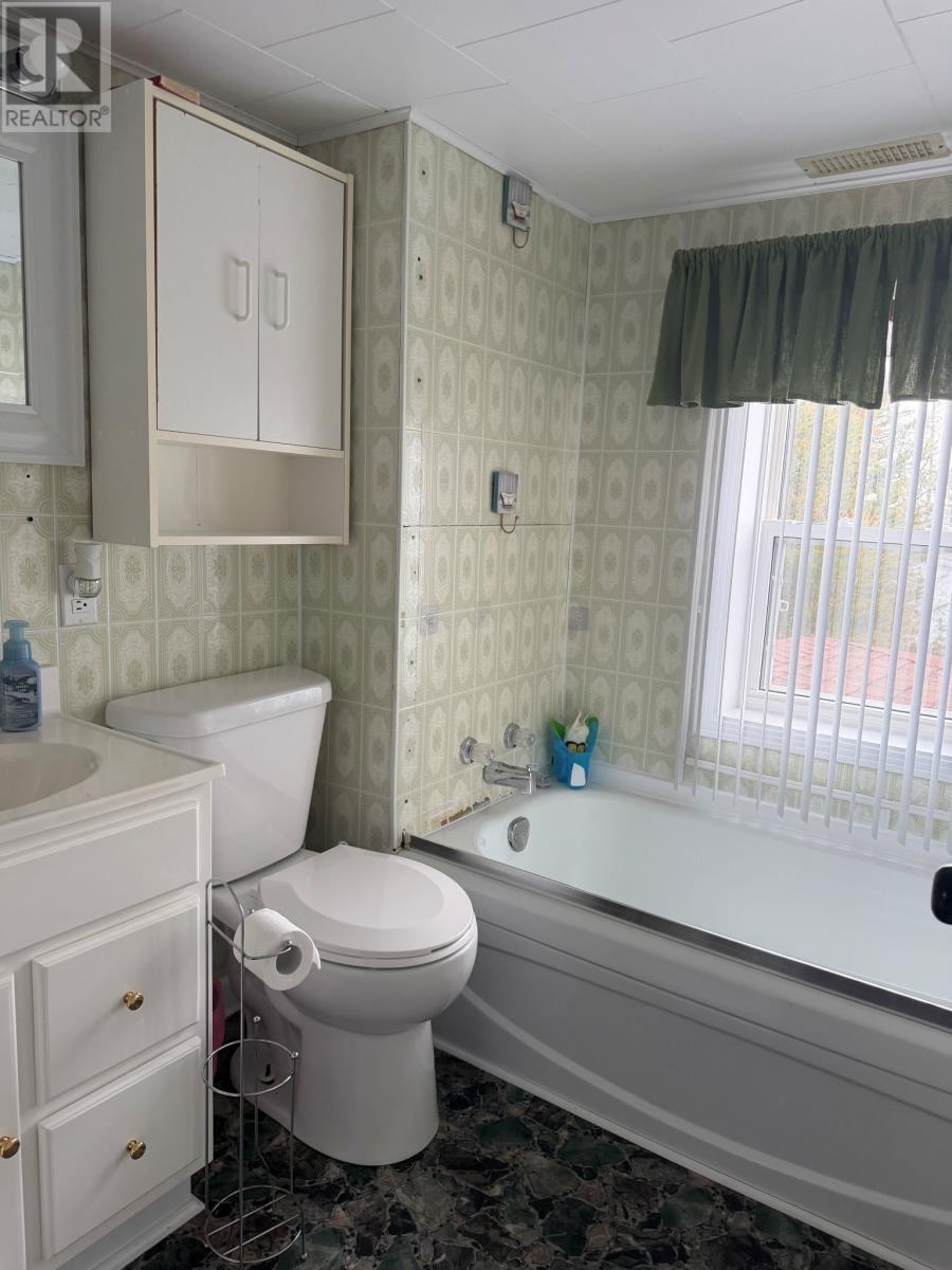 3 Banting Street, Musgrave Harbour, NL