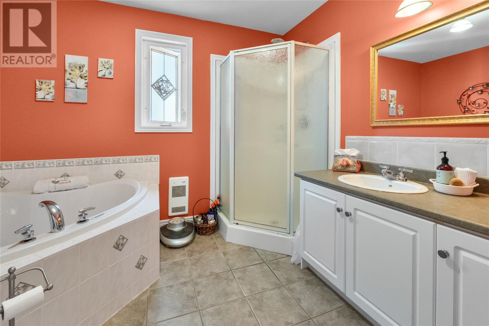 3 Hodder Place, Mount Pearl, NL