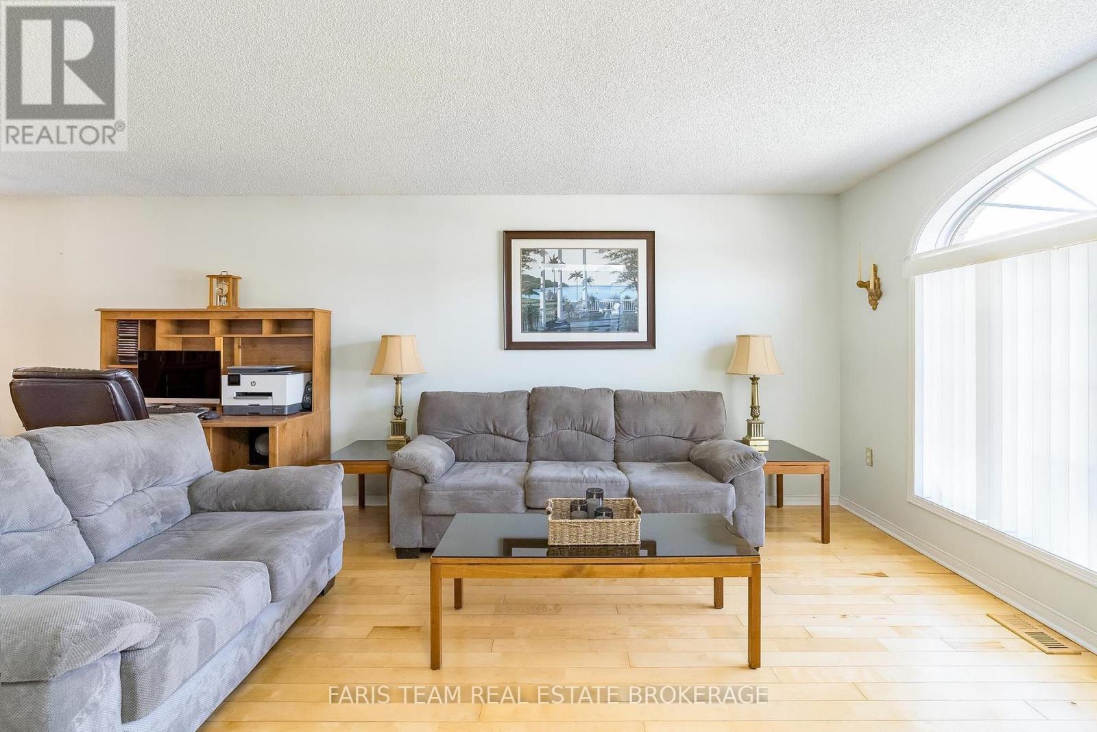 57 Wessenger Drive, Barrie, ON