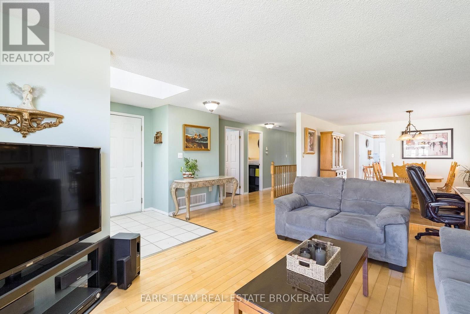 57 Wessenger Drive, Barrie, ON