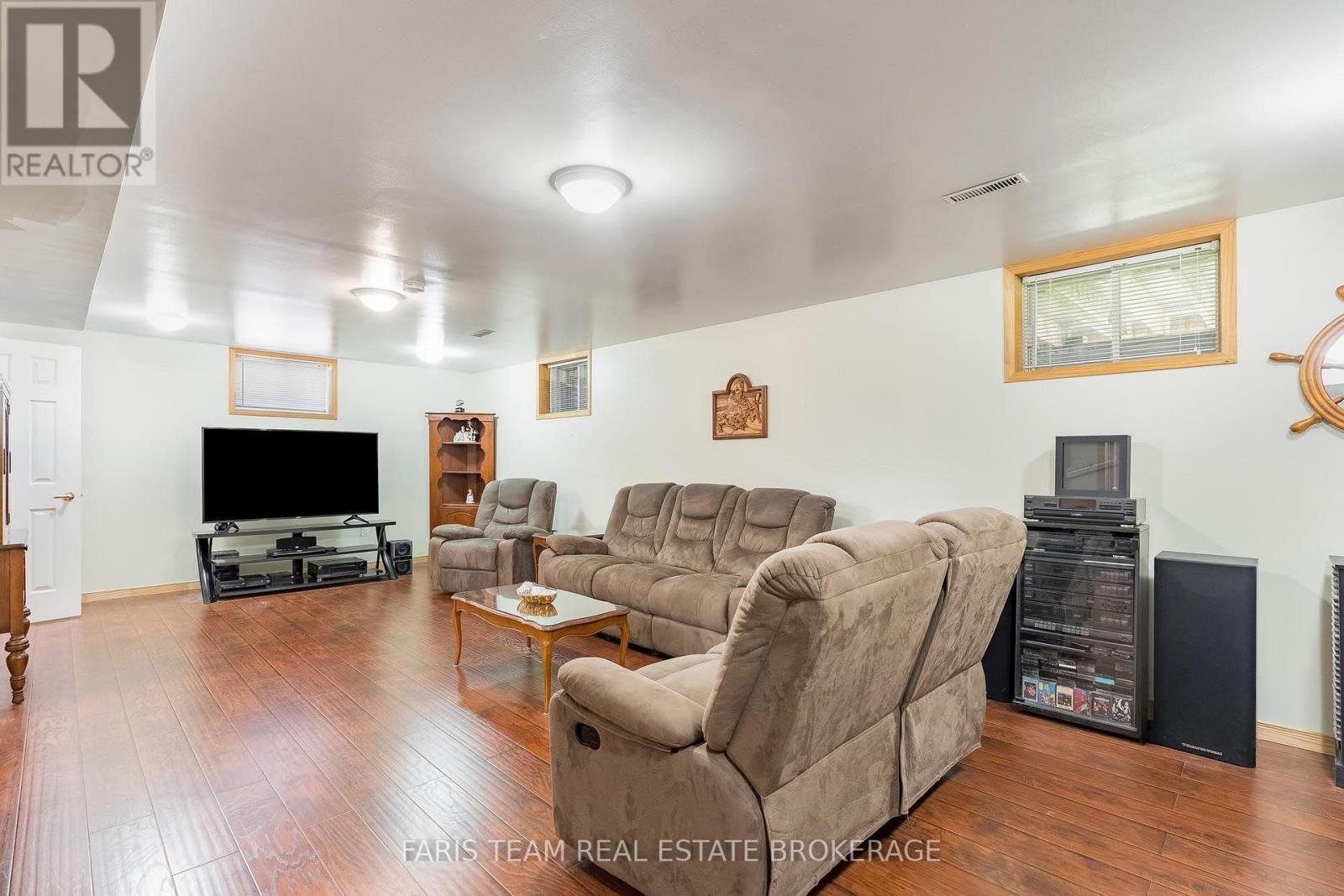 57 Wessenger Drive, Barrie, ON