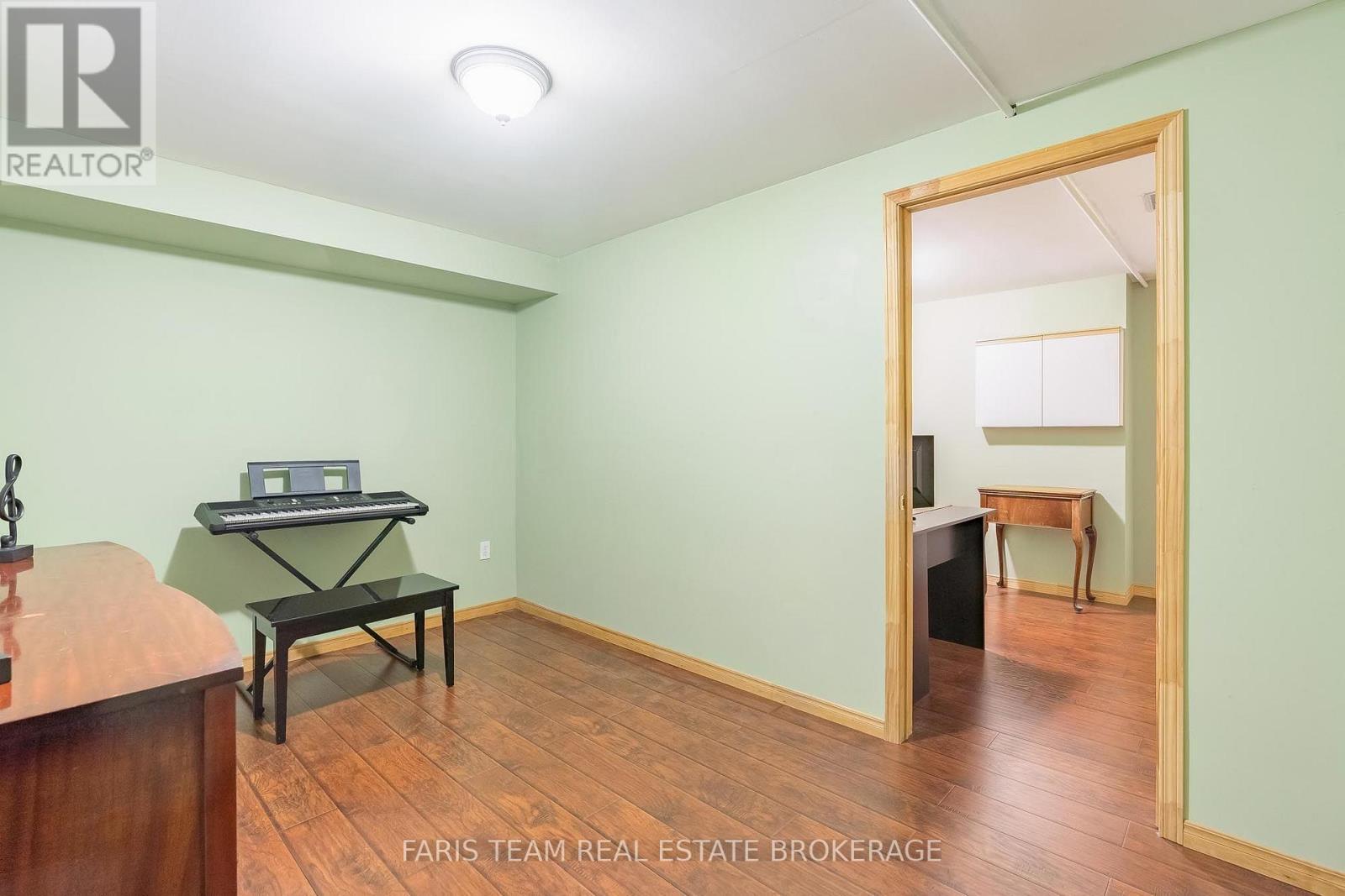 57 Wessenger Drive, Barrie, ON