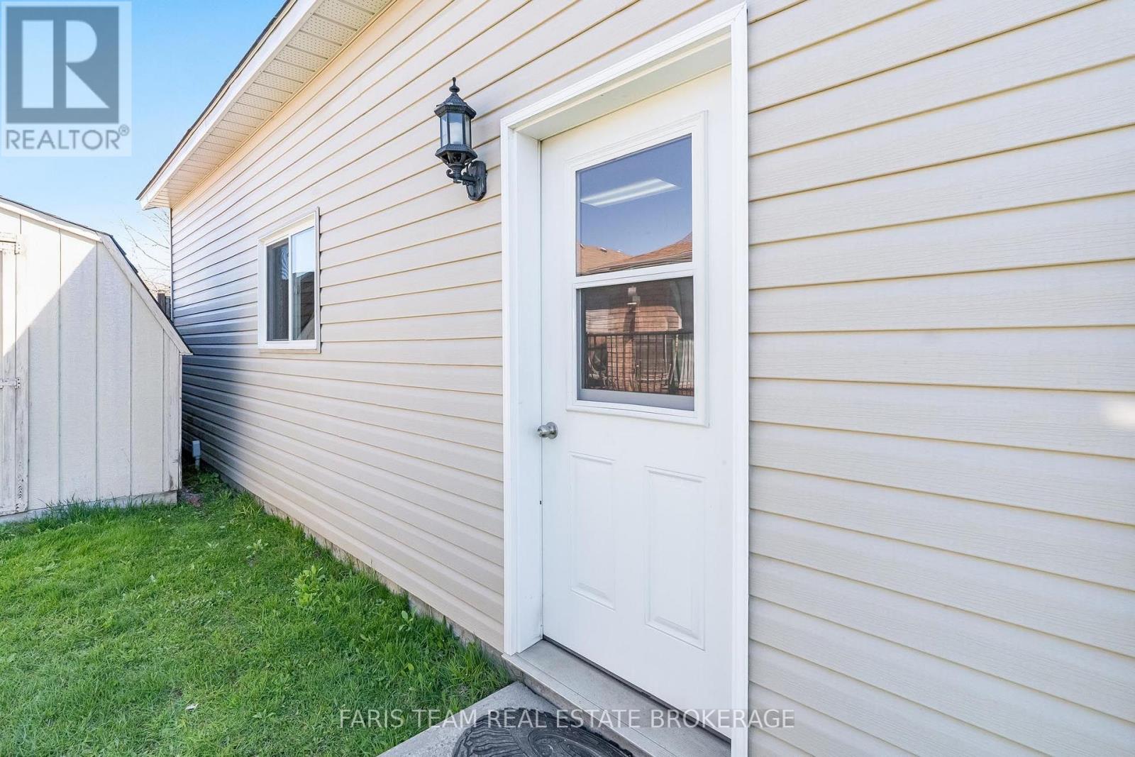 57 Wessenger Drive, Barrie, ON
