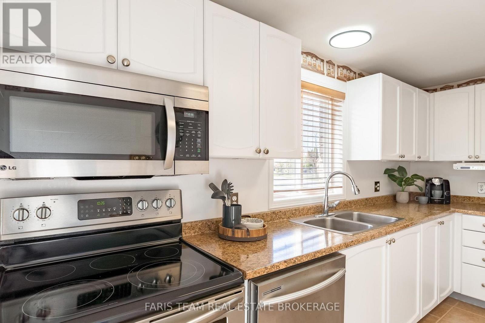 57 Wessenger Drive, Barrie, ON