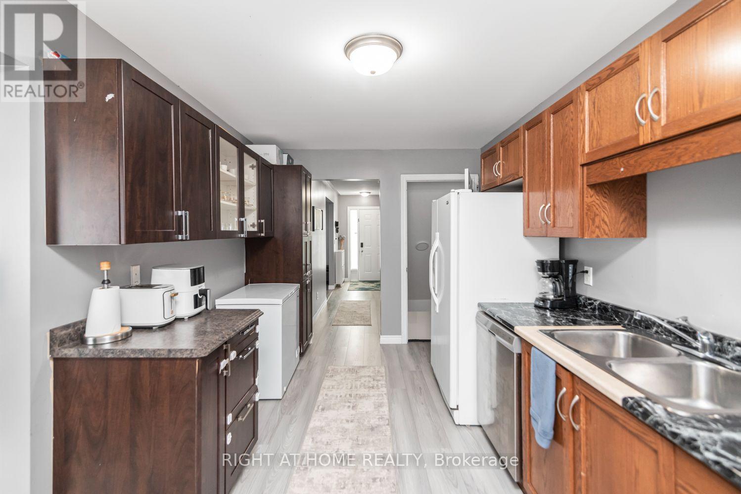 42 Saturn Road, Port Colborne, ON