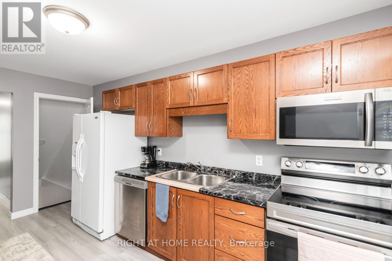 42 Saturn Road, Port Colborne, ON