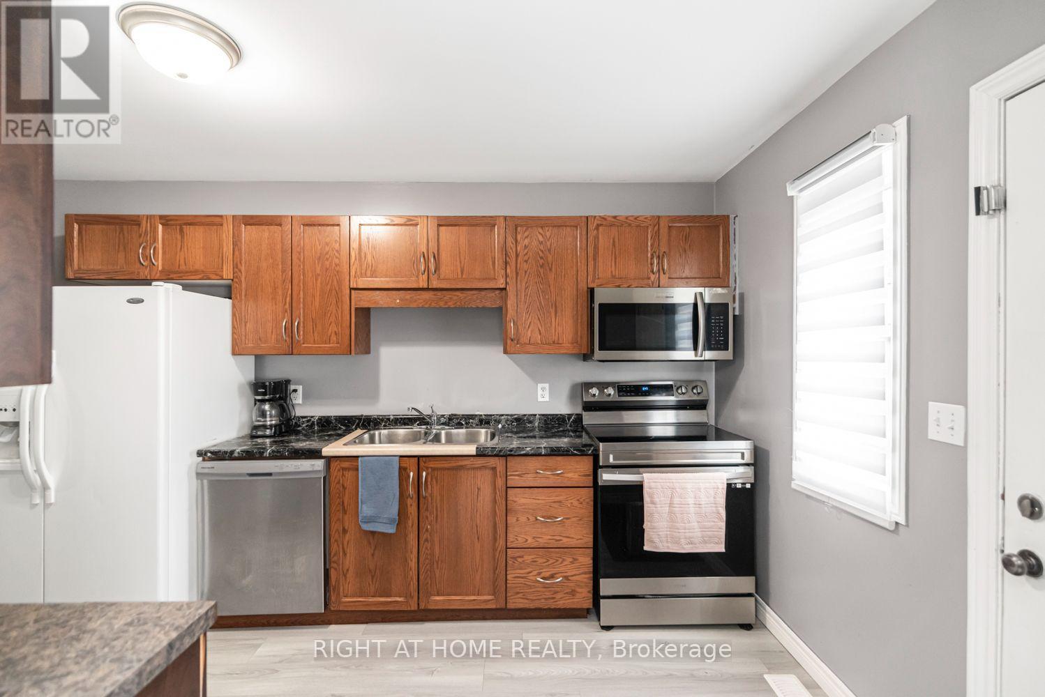 42 Saturn Road, Port Colborne, ON