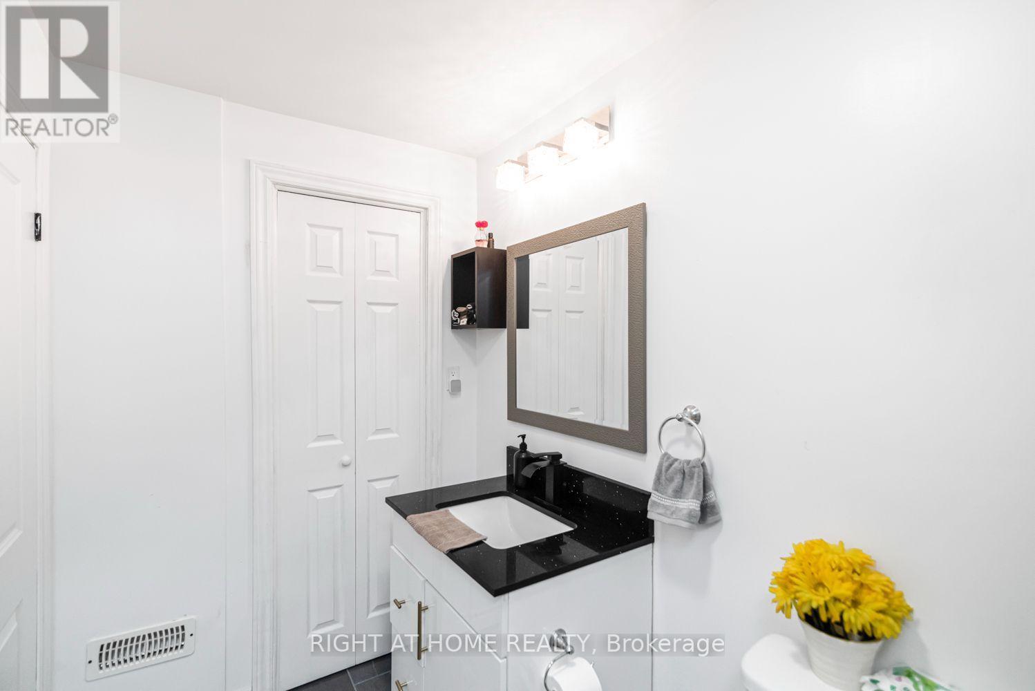 42 Saturn Road, Port Colborne, ON