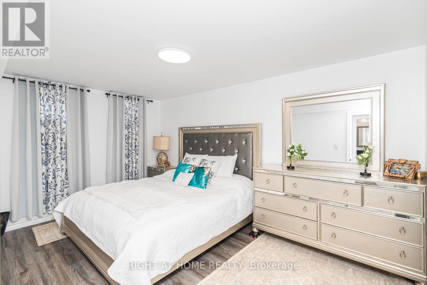 42 Saturn Road, Port Colborne, ON