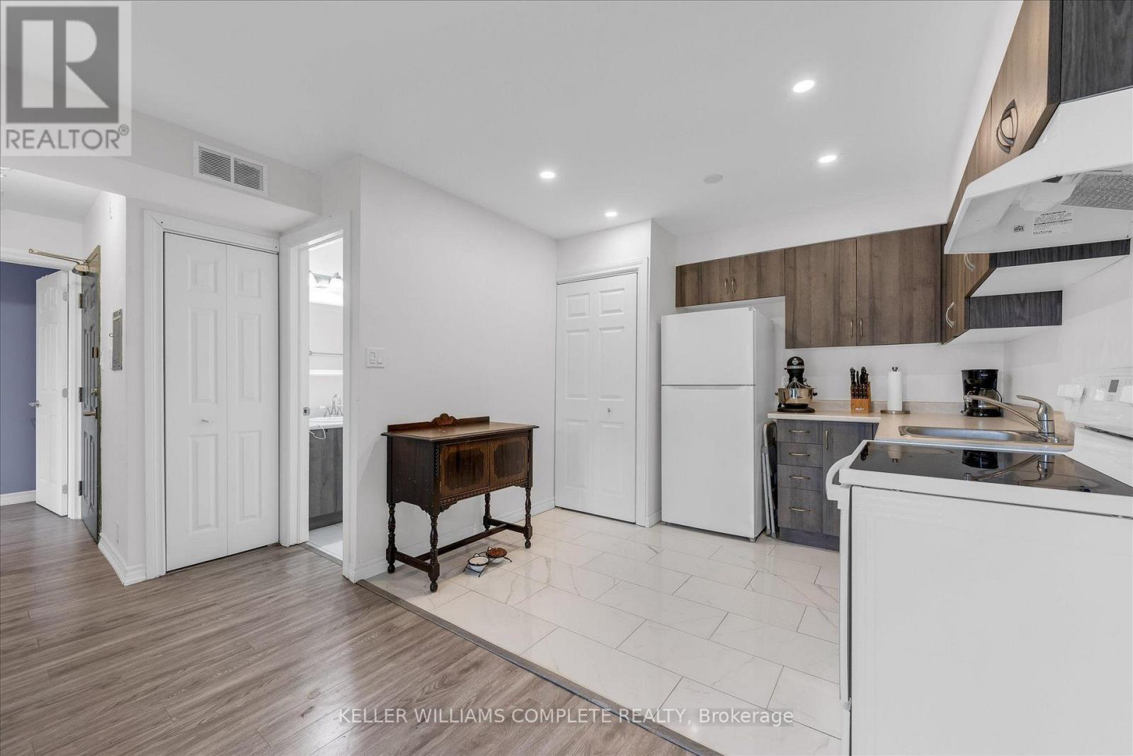 311 - 28 Victoria Avenue N, Hamilton, ON