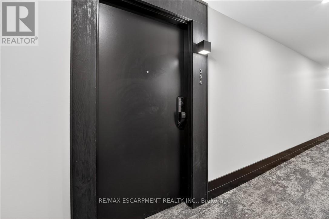 304 - 461 Green Road, Hamilton, ON