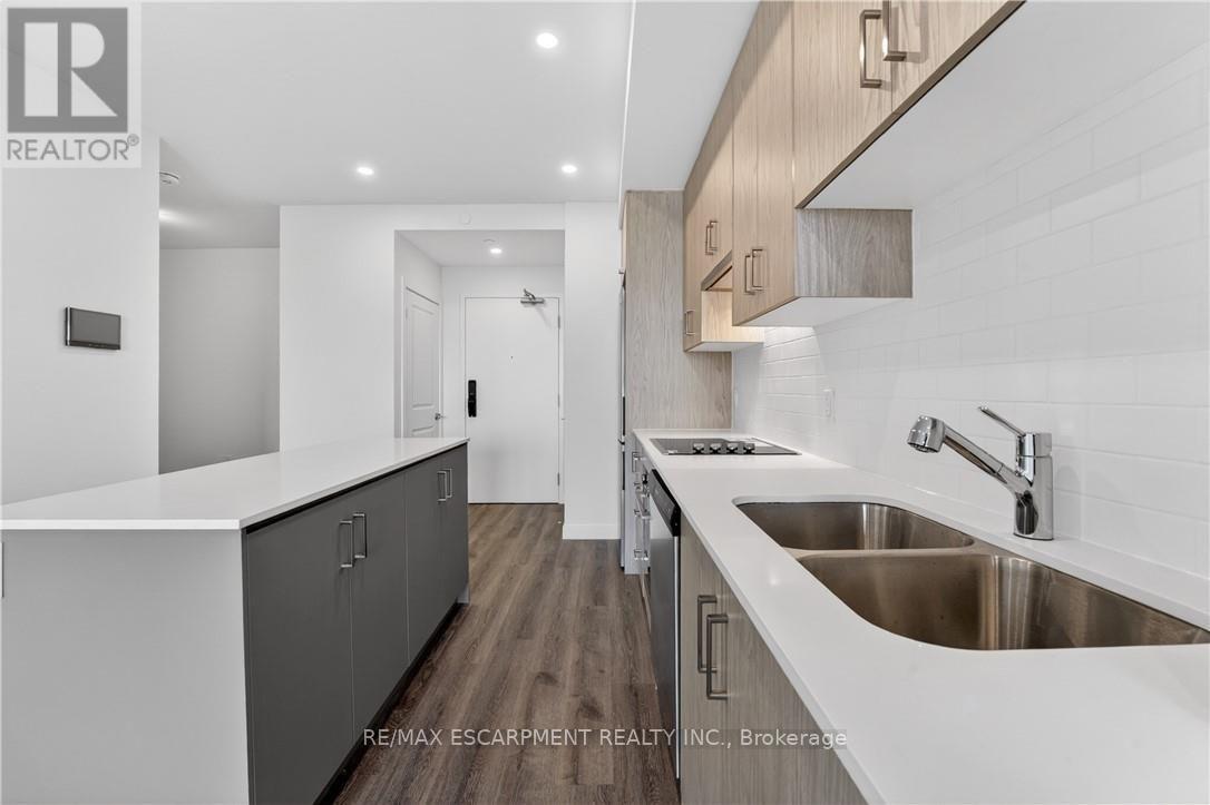 304 - 461 Green Road, Hamilton, ON