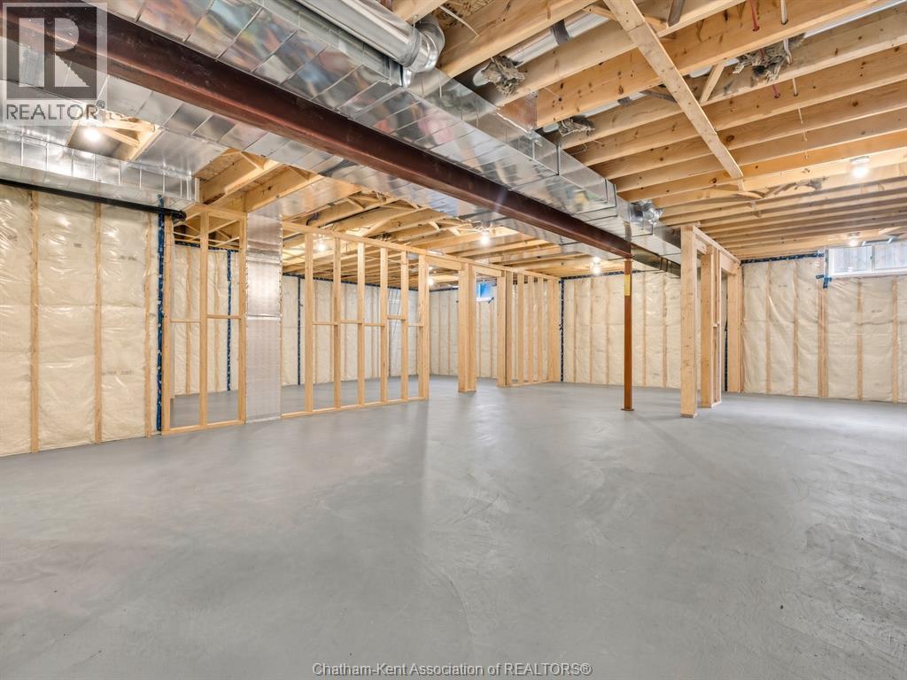 111 Bloomington Way, Chatham, ON