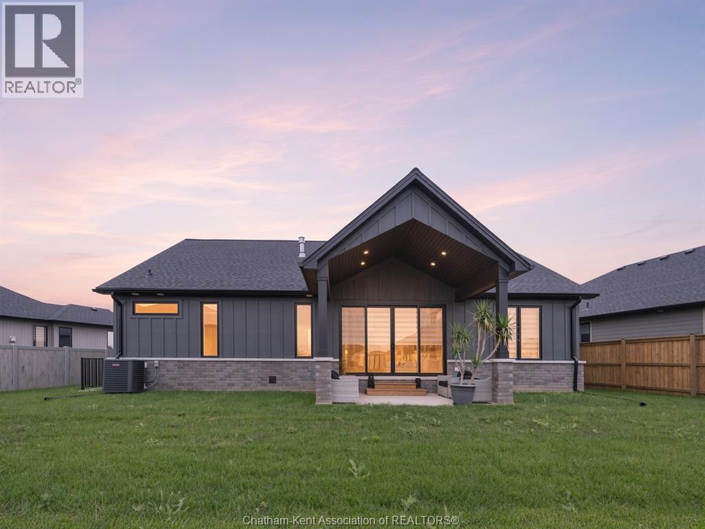111 Bloomington Way, Chatham, ON