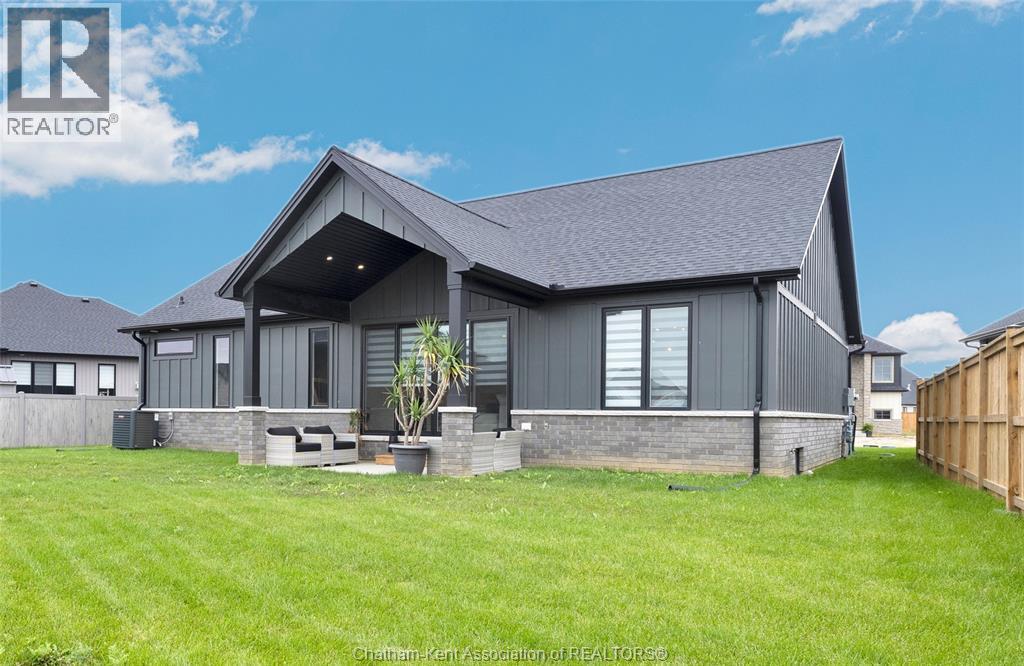 111 Bloomington Way, Chatham, ON