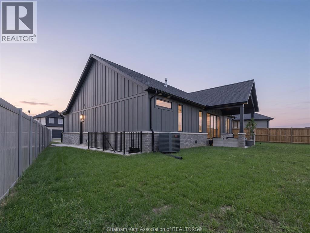 111 Bloomington Way, Chatham, ON