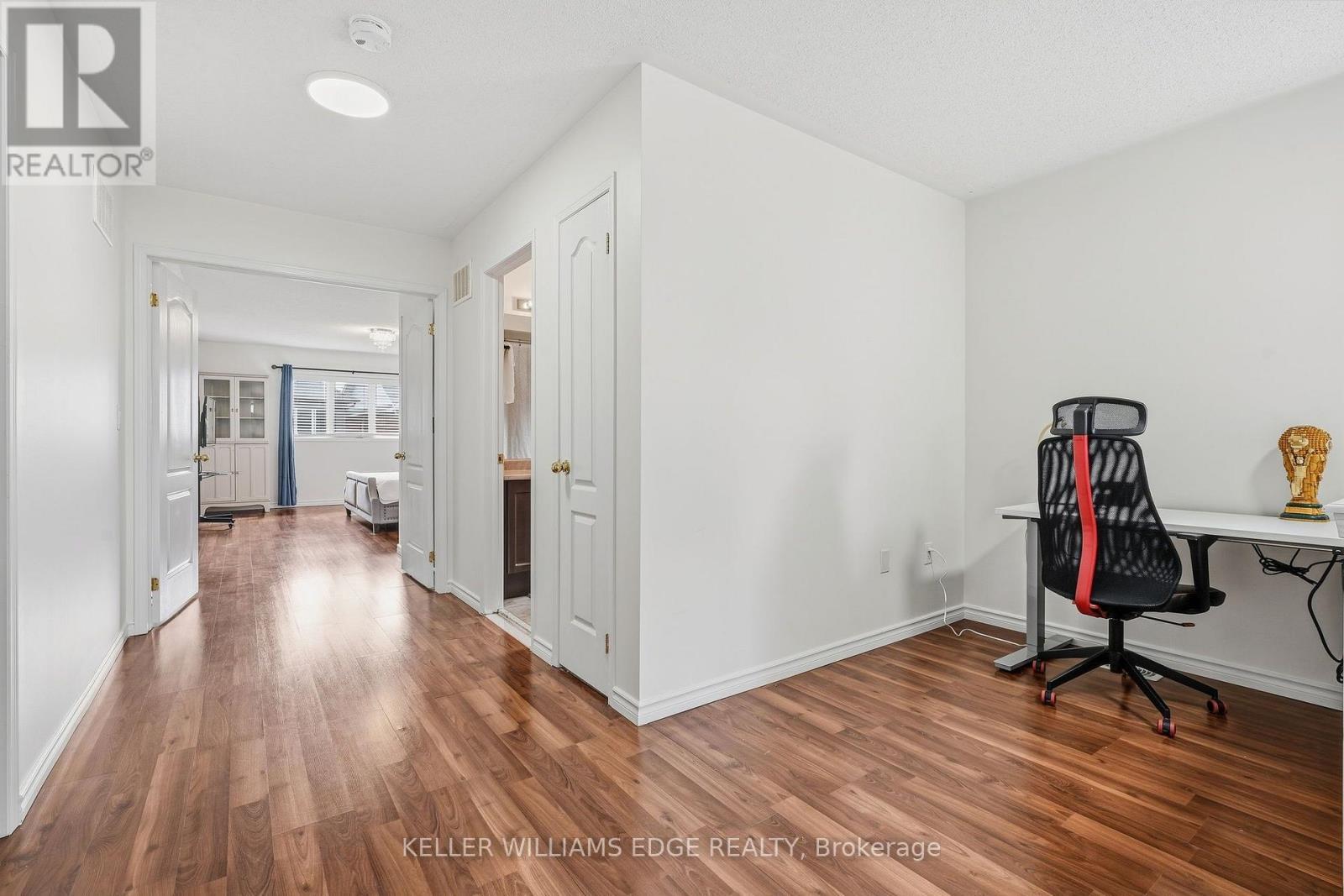 Bright Second-Floor Hallway - 4828 Verdi Street, Burlington, ON