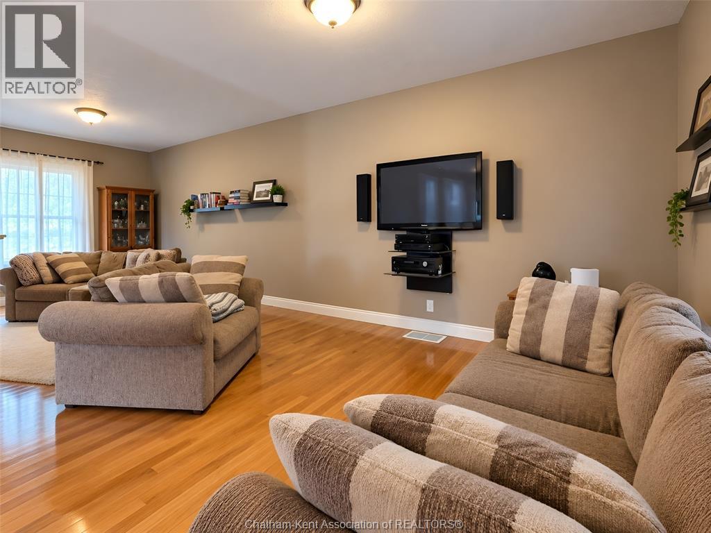 25139 St Clair Street, Chatham Township, ON