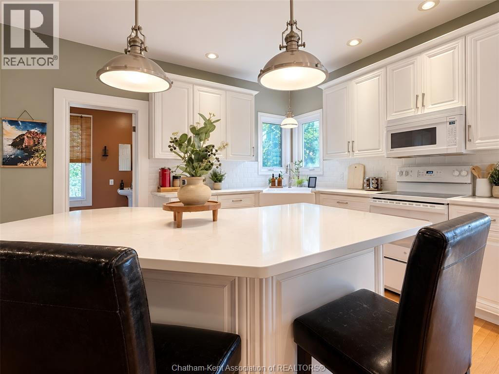 25139 St Clair Street, Chatham Township, ON