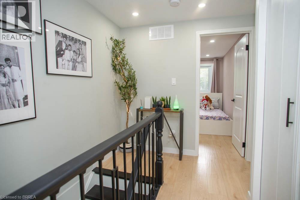 151 Brantwood Park Road Unit# F, Brantford, ON