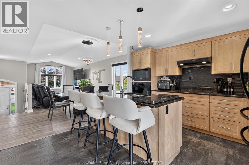 399 Poplar Drive, Lakeshore, ON