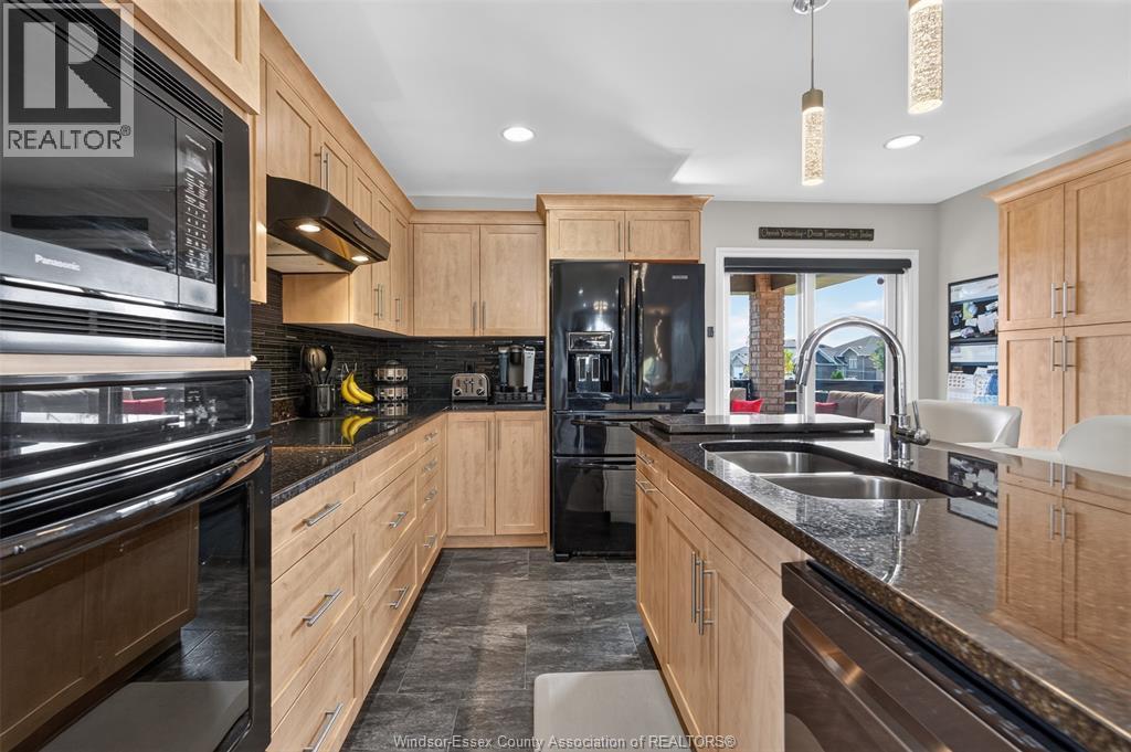 399 Poplar Drive, Lakeshore, ON
