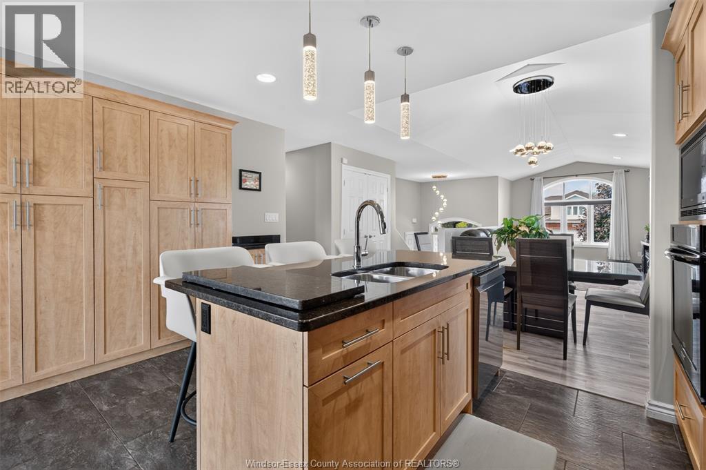 399 Poplar Drive, Lakeshore, ON