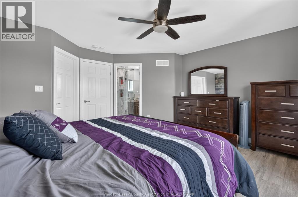 399 Poplar Drive, Lakeshore, ON