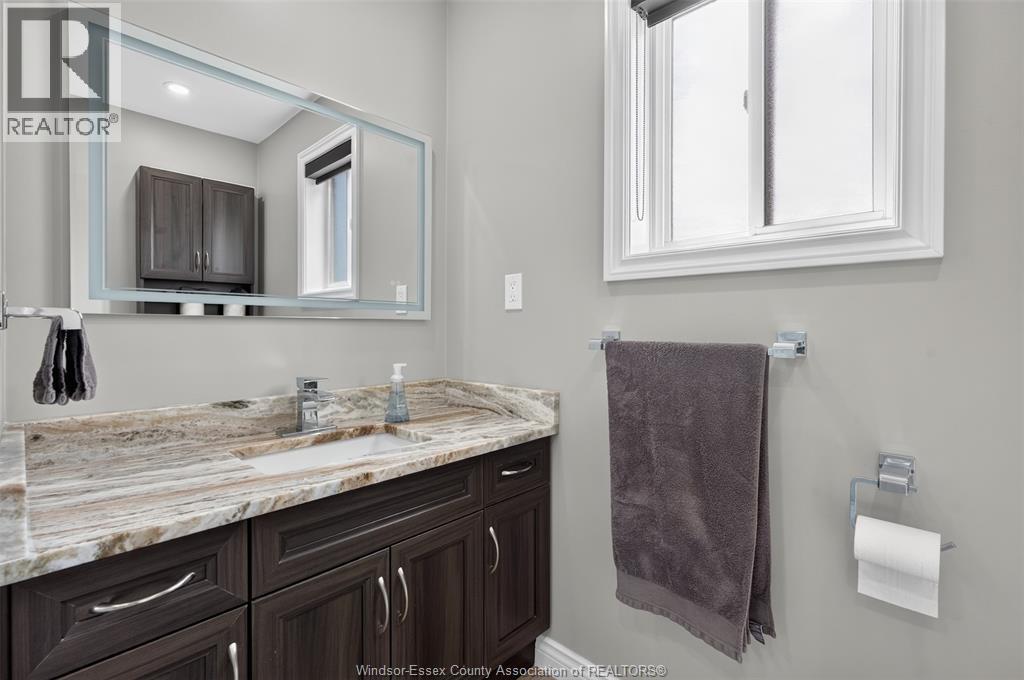 399 Poplar Drive, Lakeshore, ON