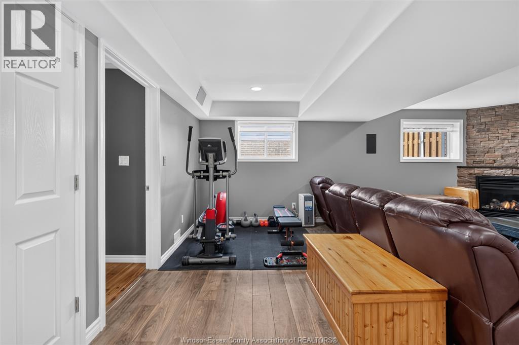 399 Poplar Drive, Lakeshore, ON