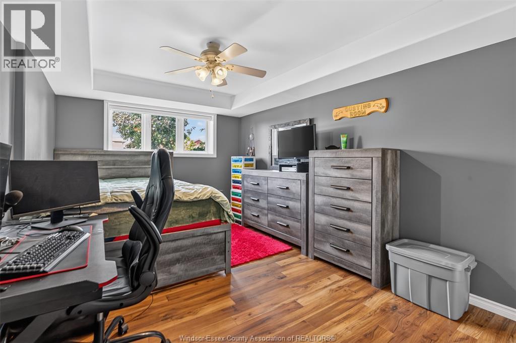 399 Poplar Drive, Lakeshore, ON
