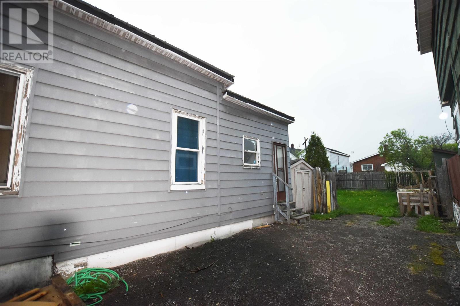 646 Portage Ln, Sault Ste. Marie, ON