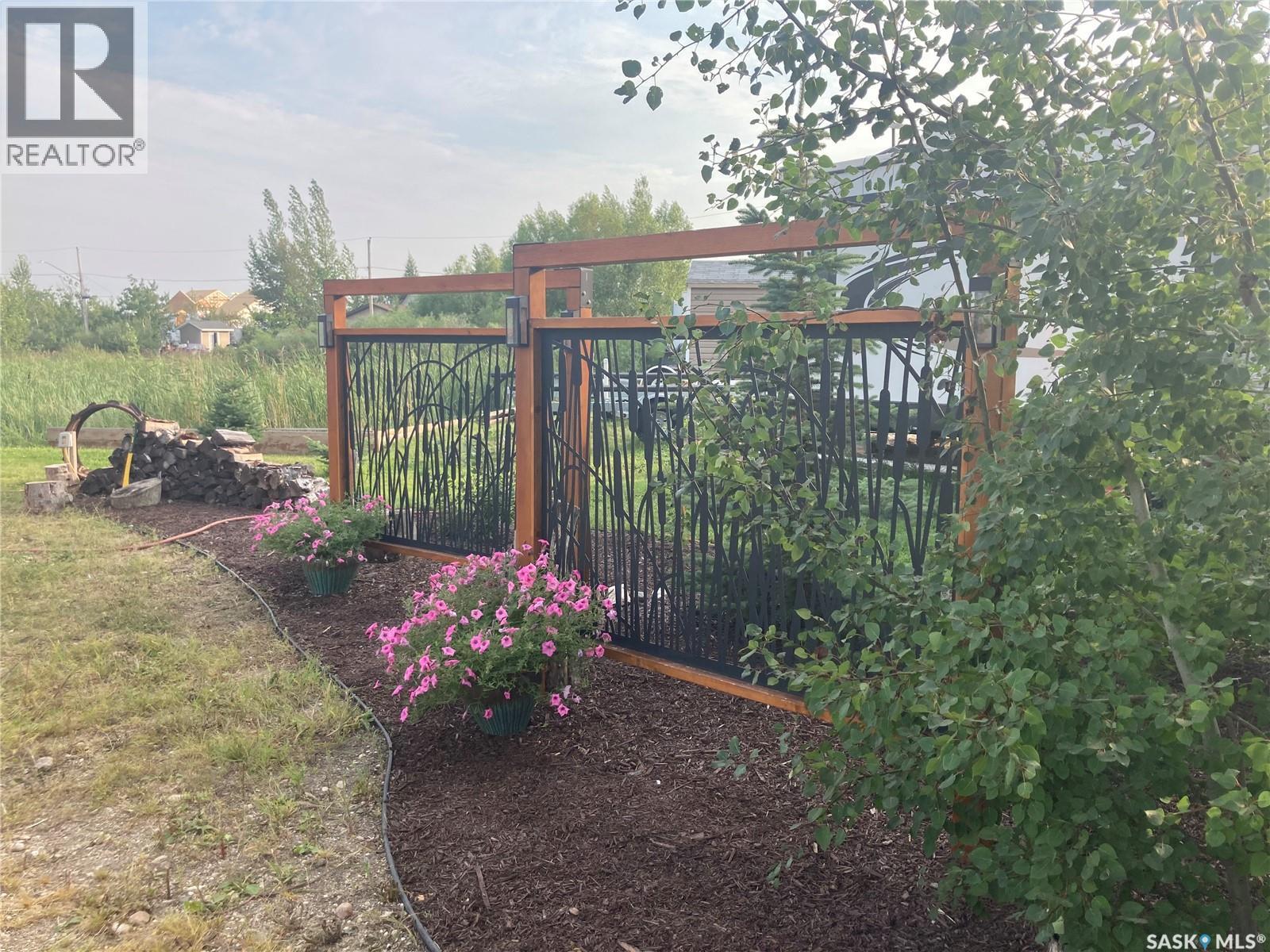 307 Travis Avenue, Fishing Lake, SK