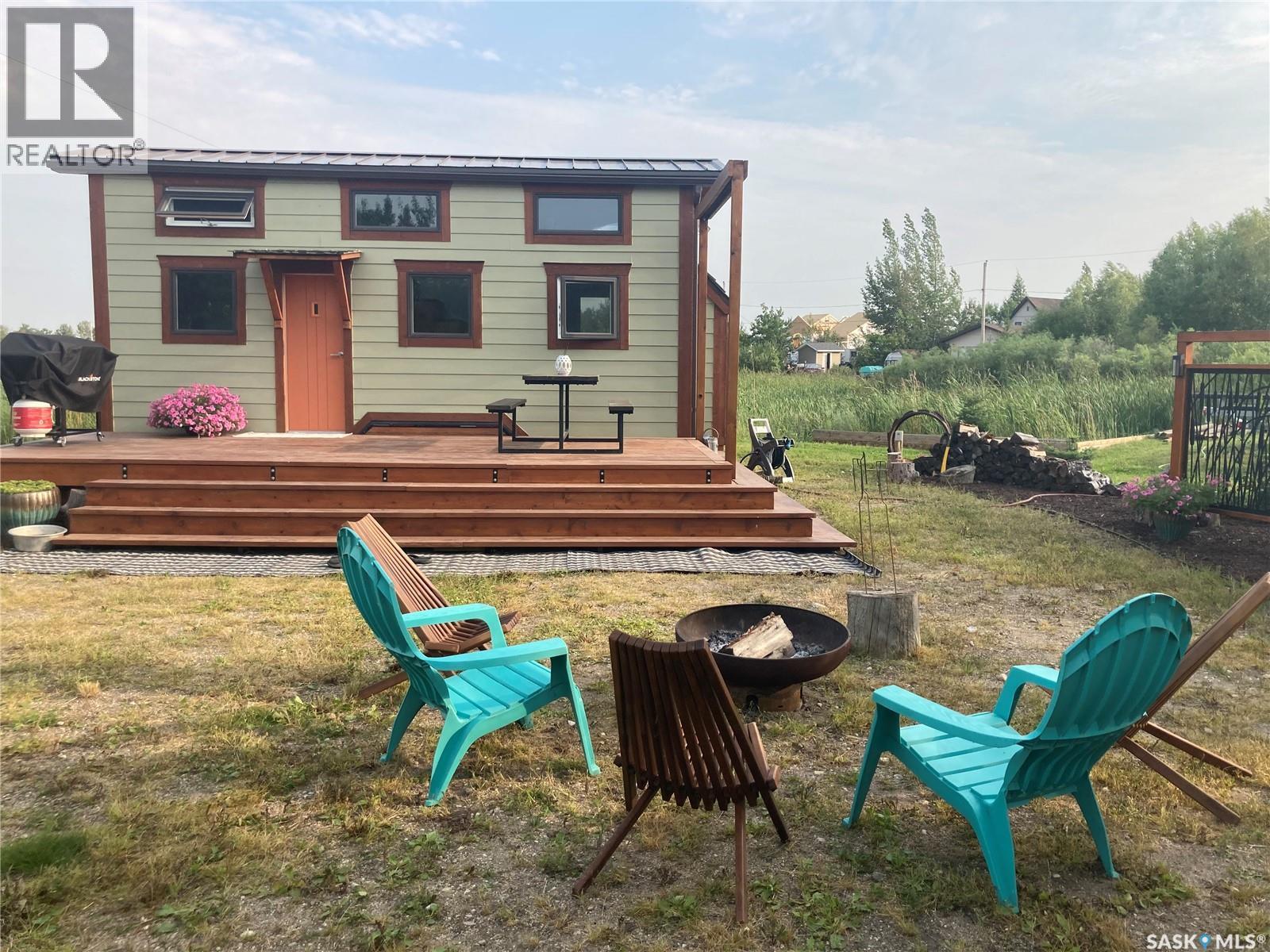 307 Travis Avenue, Fishing Lake, SK