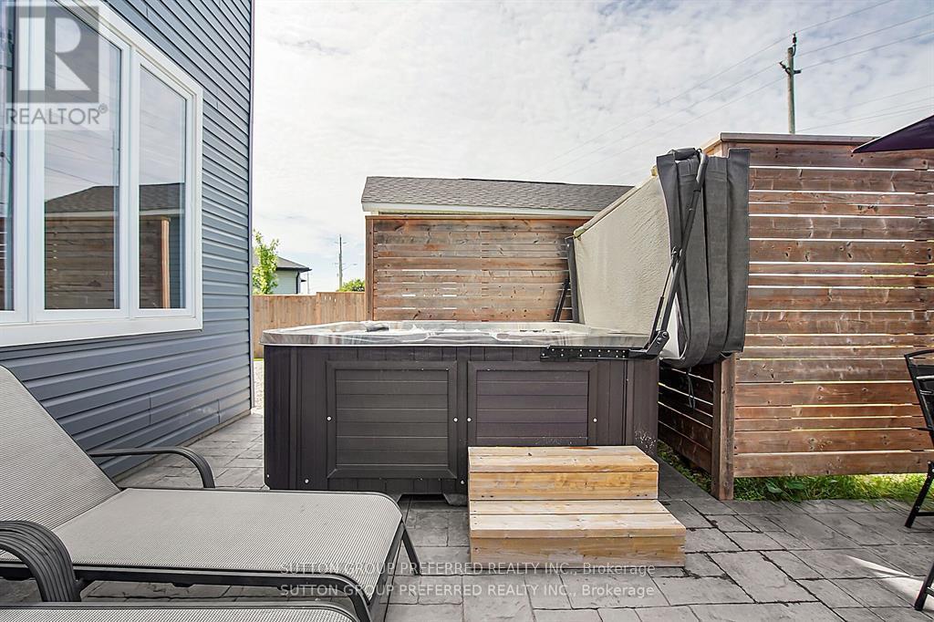 551 Scenic Court, Warwick (Watford), ON