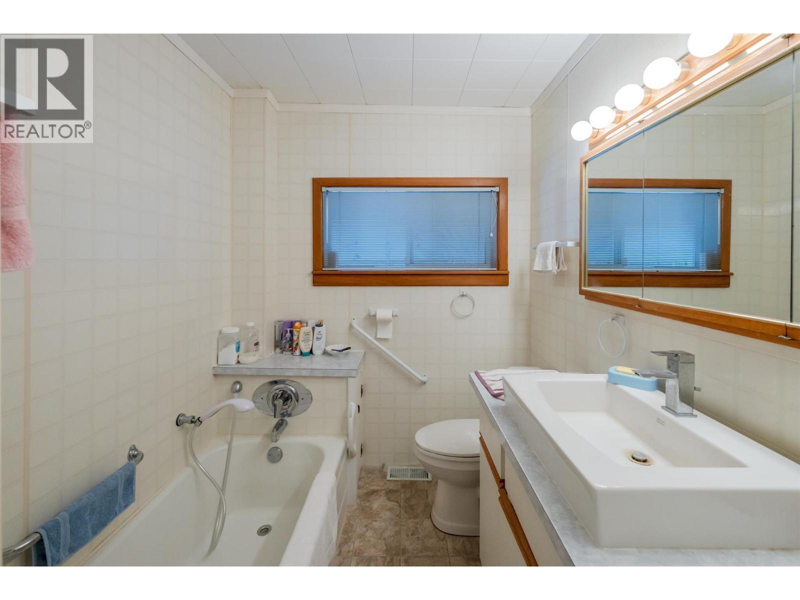 525 Skagit Avenue, Oliver, BC