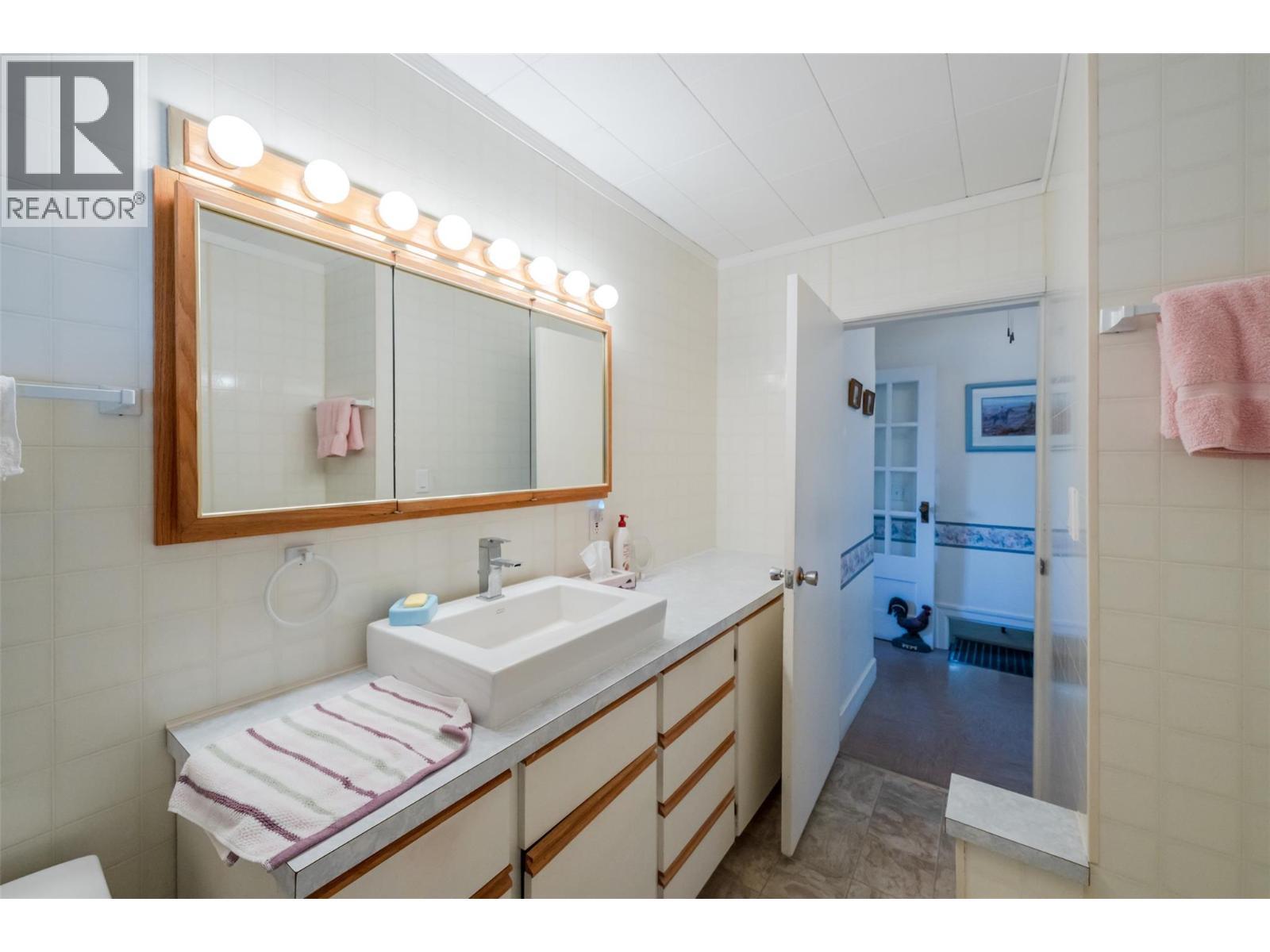 525 Skagit Avenue, Oliver, BC