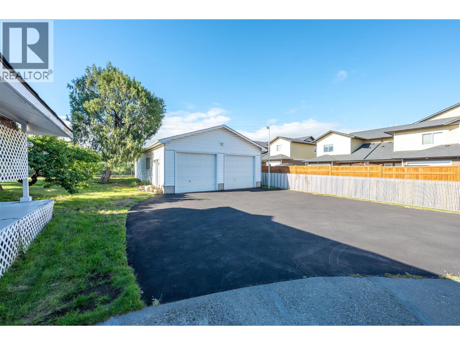 525 Skagit Avenue, Oliver, BC